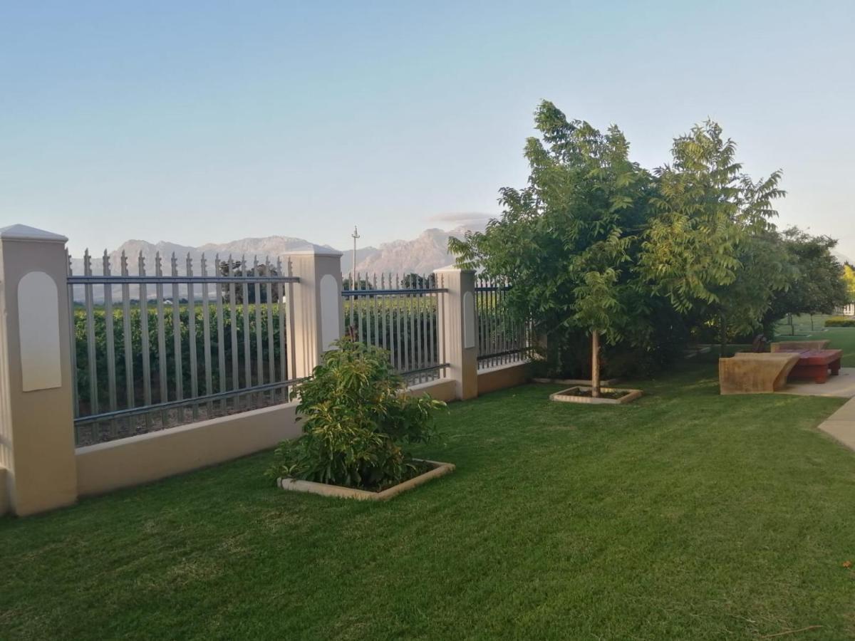 Monte Rosa Guesthouse روزنفيل المظهر الخارجي الصورة